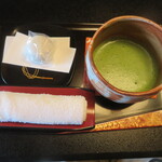 三養荘 - 薯蕷饅頭・抹茶