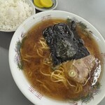 まるたかラーメン - 「正油ラーメン」と「小ごはん」