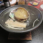 三養荘 - 活き鮑酒蒸し