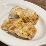 豆点 - 豆点餃子 460円