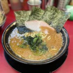 豚骨醤油ラーメン 王道家 柏店 - 