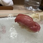 うを徳 - 塩釜大トロのにぎり