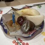 うを徳 - フルーツ盛り合わせ（富士の輝き（ぶどう）オーロラ（洋梨）寒天）