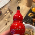 田内屋 - 前日に善光寺本店で見かけた、
      八幡屋礒五郎のひょうたん七味にこちらで再会♪(  ´艸`)