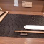 蕎麦前 中手 とうは - 内観