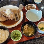 生簀屋 海 - 煮魚御膳