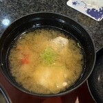 生簀屋 海 - 地魚丼(あら汁付き)