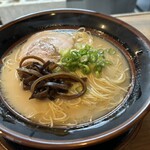 博多らーめん 万々 - 