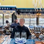 Riviera Fuga - 店内