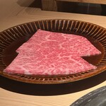 日本焼肉 はせ川 - 黒毛和牛もも肉 網焼きしゃぶ