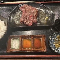 HIKARI - 
