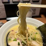 濃厚鶏そば シロトリコ - 