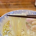 Ramen FeeL - ツルツルの麺