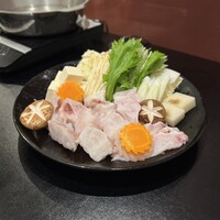 泳ぎとらふぐ活蟹料理 あじ平 曽根崎 - 
