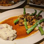 The Cheesecake Factory Honolulu - 