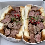 こんなにデカいサンドイッチは反則だ - 