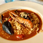 Restaurant Can Majó - 料理写真:手長海老、小海老、ムール貝にイカの、完璧カルドソ♡
魚介出汁とサフランの旨味と香りが広がって、スープと一緒に流し込むお米の美味しさ、日本人なら問答無用でしょう！
美味しかったーー！