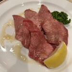 肉のすずき - 和牛　上タン