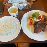 ナラビ - サーロインステーキ