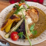 cafe&pub kirikou - キリク オリジナルスパイスカレー 季節の彩り野菜添え