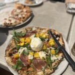 Trattoria&Pizzeria LOGIC - トロピカルピザ️