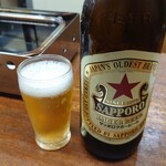 大衆酒場 若林 - 赤星（大瓶）　550円