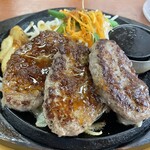 ステーキハウス 鉄板牧場 - 