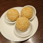 翠亨園 - ごま団子(2人分)