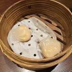 翠亨園 - エビ蒸しぎょうざ
      