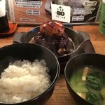 下北沢ミートダイニング - 黒バーグ150g・1,650円