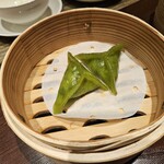 翠亨園 - ヒスイ三角ぎょうざ
      