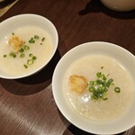 翠亨園 - 干し貝柱入り中華粥
      