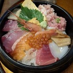 近江町食堂 - 海鮮丼