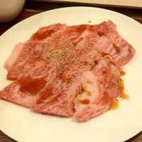 馬車道 de 焼肉 DOURAKU CORRIDA 北仲ブリック＆ホワイト店 - 