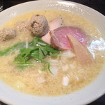 麺屋玉ぐすく - 自家製つくねとコンソメスープの玉子とじ麺750円