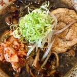 麺武 はちまき屋 - しょうゆラーメン　キムチトッピング