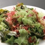 Hanakagari - 野菜と海藻サラダ