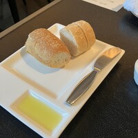 CORK - 自家製パン