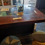 夢創庵 - 大きいテーブルの席