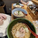 焼きあご塩らー麺 たかはし 上野店 - 
