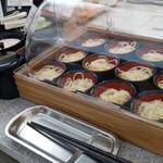 オアシス - うどん(いつもはお蕎麦なのですが、今回はうどんに変わっていました。)