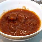 オアシス - ライブキッチンにて注文できる「 秋茄子とゴロゴロ牛肉のボロネーゼ」。パスタは抜きでお願いしました。ひき肉とサイコロ状の牛肉が沢山入ってて、とても美味しかったです！