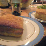 hayari - お通しの自家製パン