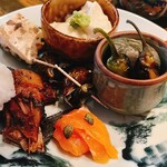 イザカヤ コン - おつまみ5点盛