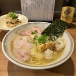 ジャパニーズ ラーメン 五感 - 特上塩らぁめん¥1900、炭火おにくごはん¥500、瓶ビール（小）¥500