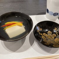 しゅん逢 紗々木 - 【お昼の特別懐石】八寸、炊き合わせ、焼物、釜飯など全8品（半個室確約・2～3名様・食材グレードアップ）
                    お椀