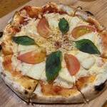 ゼンゼロ - 焼きカマンベールチーズのマルゲリータ