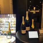 THE RENDEZ-VOUS AWA - 