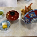 伊豆家 - 上天丼スペシャル　¥2,400＋ご飯大盛り¥100、味噌汁¥150