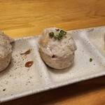 練馬 鳥長 新潟 - 蒸しつくねとムネ肉の漬け。